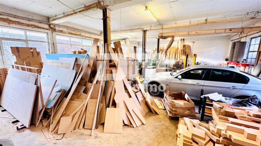 Modernisierter Gewerbekomplex (2 Gebäudeteile) mit langfristigem Mieter + freie Flächen im OG - Gebäude 4 EG Werkstatt